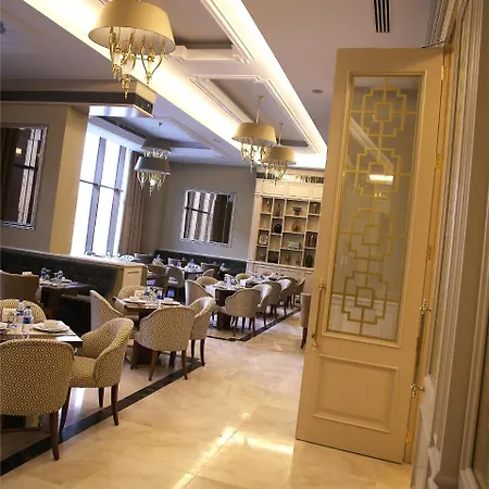 Hotel Morrian 5*